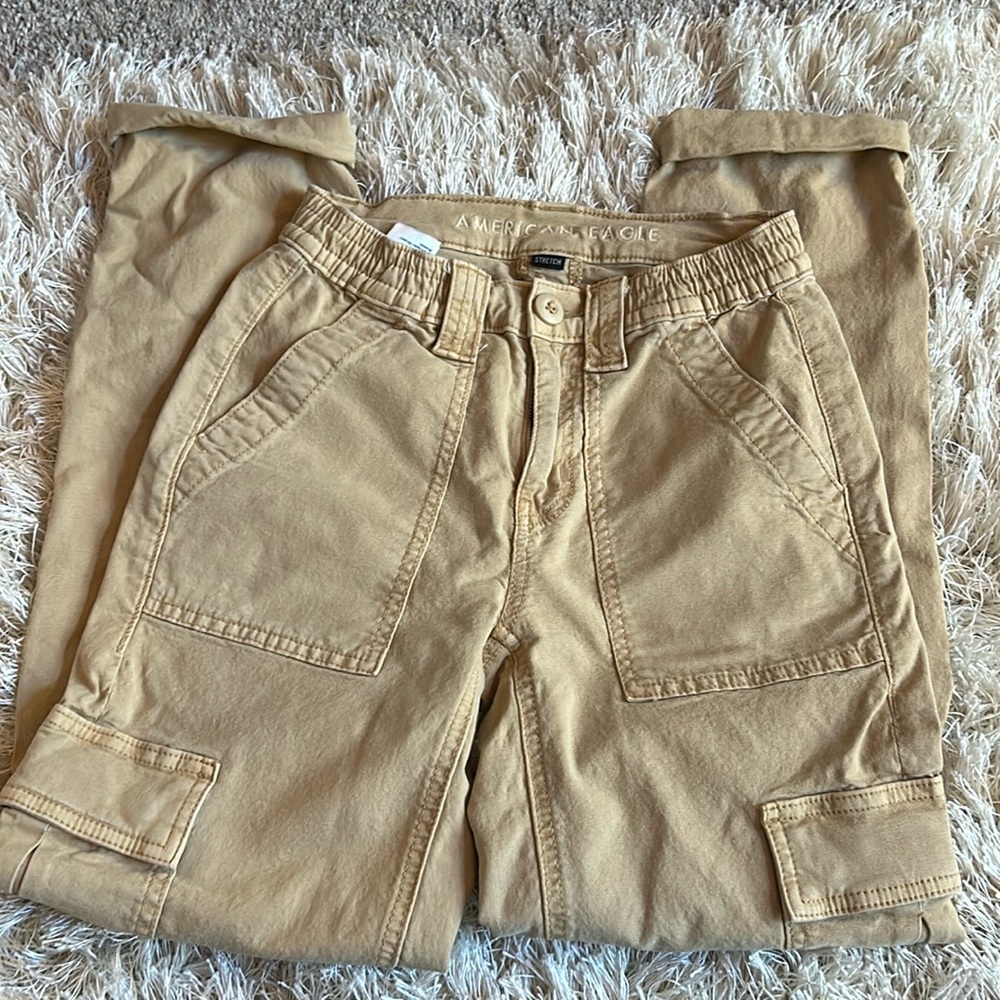 American Eagle high waisted straight leg cargo pants Size 000